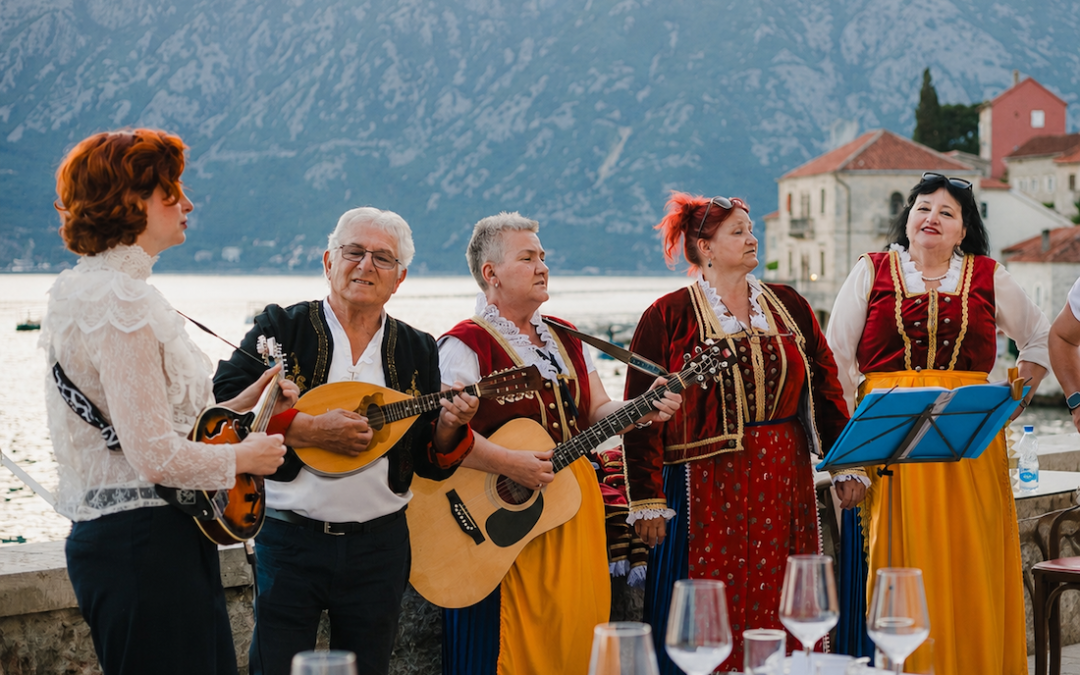 Musicians folk Montenegrin people in Perast